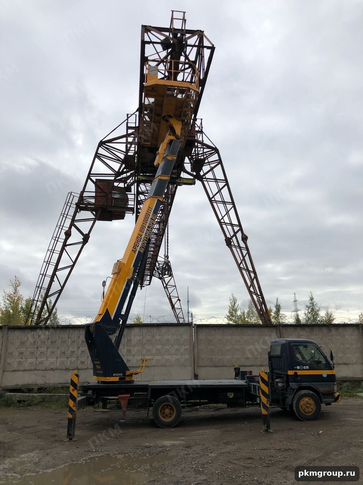 Демонтаж старого мостового крана перед переездом на новую площадку — ПроектКранМонтаж Демонтаж старого мостового крана перед переездом на новую площадку